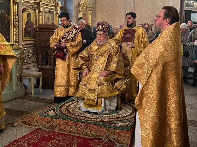 Иерарх Православной Церкви в Америке возглавил Божественную Литургию на Подворье ПЦЧЗиС