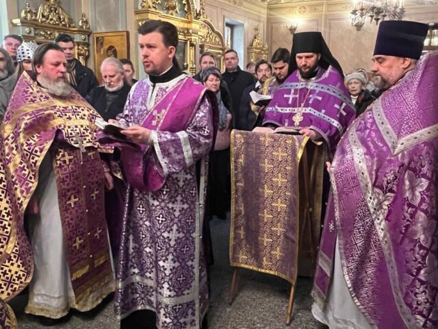 Воскресная Служба в нашем Храме