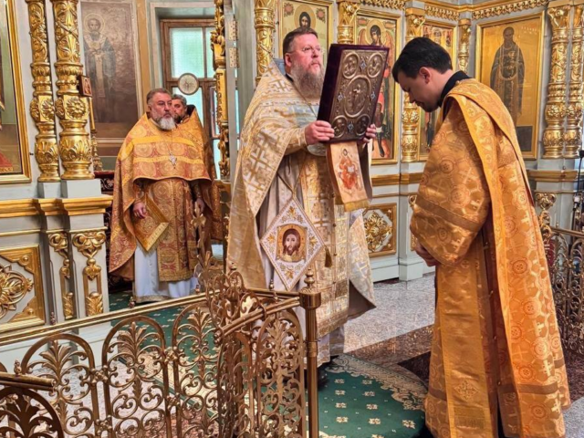 Литургия в Неделю 8-ю по Пятидесятнице