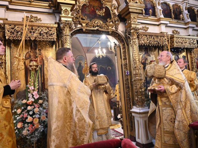 Архимандрит Серафим принял участие в престольном празднике Сербского подворья в Москве